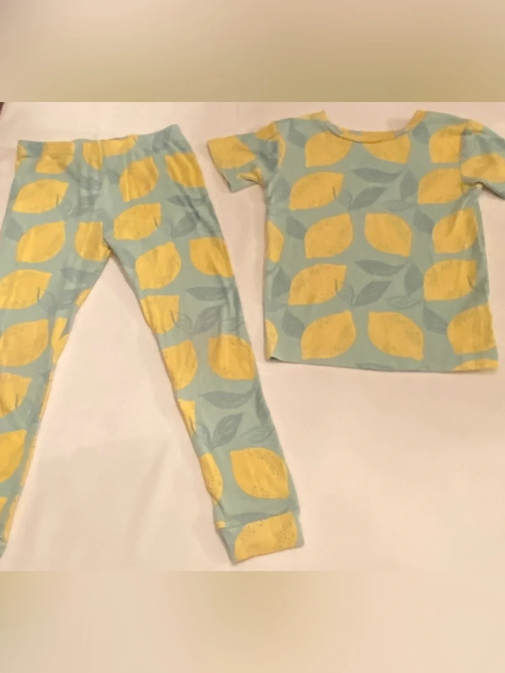 Carter's Yellow Lemon Print Pajamas 2 piece set Size 5T